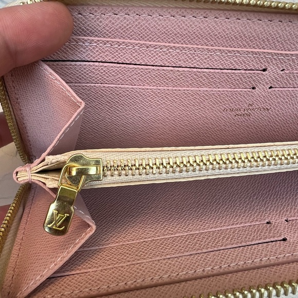 Louis Vuitton clemence wallet - Picture 9 of 13